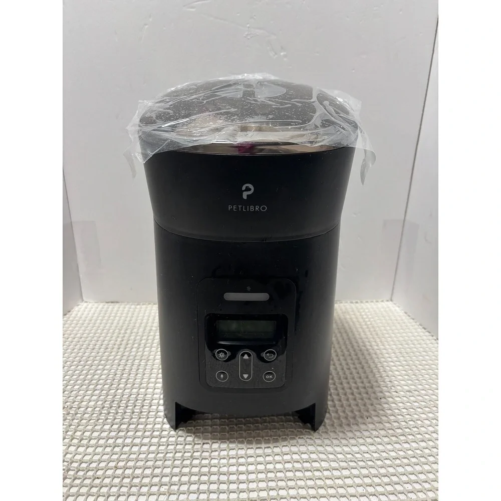 PETLIBRO Easy Feed 4L Automatic Pet Feeder Black Chipped Cap Tested Working good